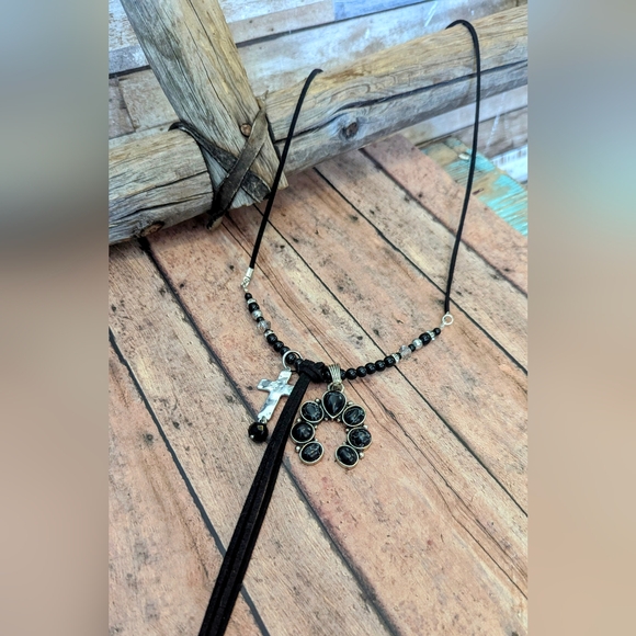 NWT Black Suede W Beads & Squash Blossom Charm Fringe & Cross Necklace - Picture 4 of 9